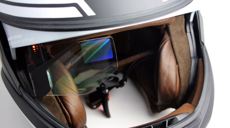 Illustration for article titled This Company Wants To Make A Heads Up Display You Can Put In Any Helmet